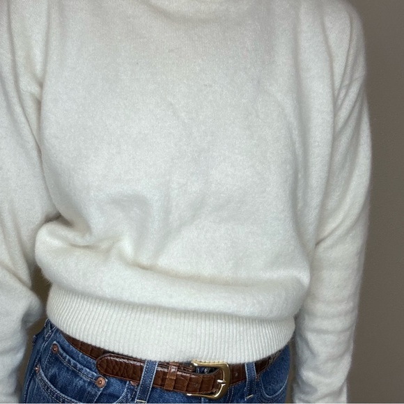 Vintage Nordstrom | Lambswool and Angora Mock Neck Cream Sweater | Size XS - Picture 3 of 5